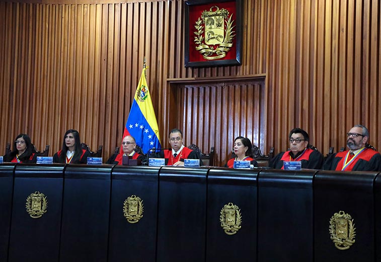 Resultado de imagen para La Sala Constitucional del Tribunal Supremo de Justicia (TSJ), en ponencia conjunta de sus Magistrados y Magistradas, declaró este jueves la nulidad absoluta y la carencia de efectos jurídicos de la Reforma Parcial del Reglamento de Interior y Debates de la Asamblea Nacional