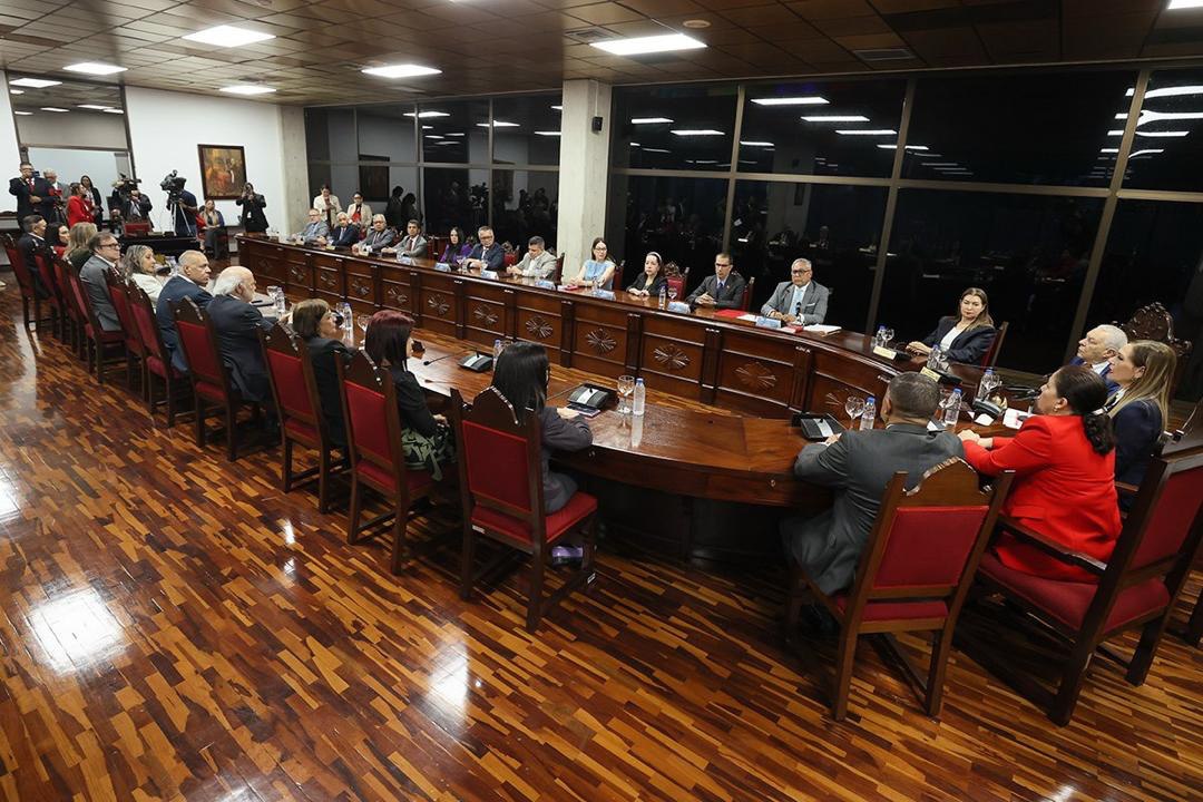 TSJ y AN reiteran su compromiso en resguardo de la institucionalidad ...